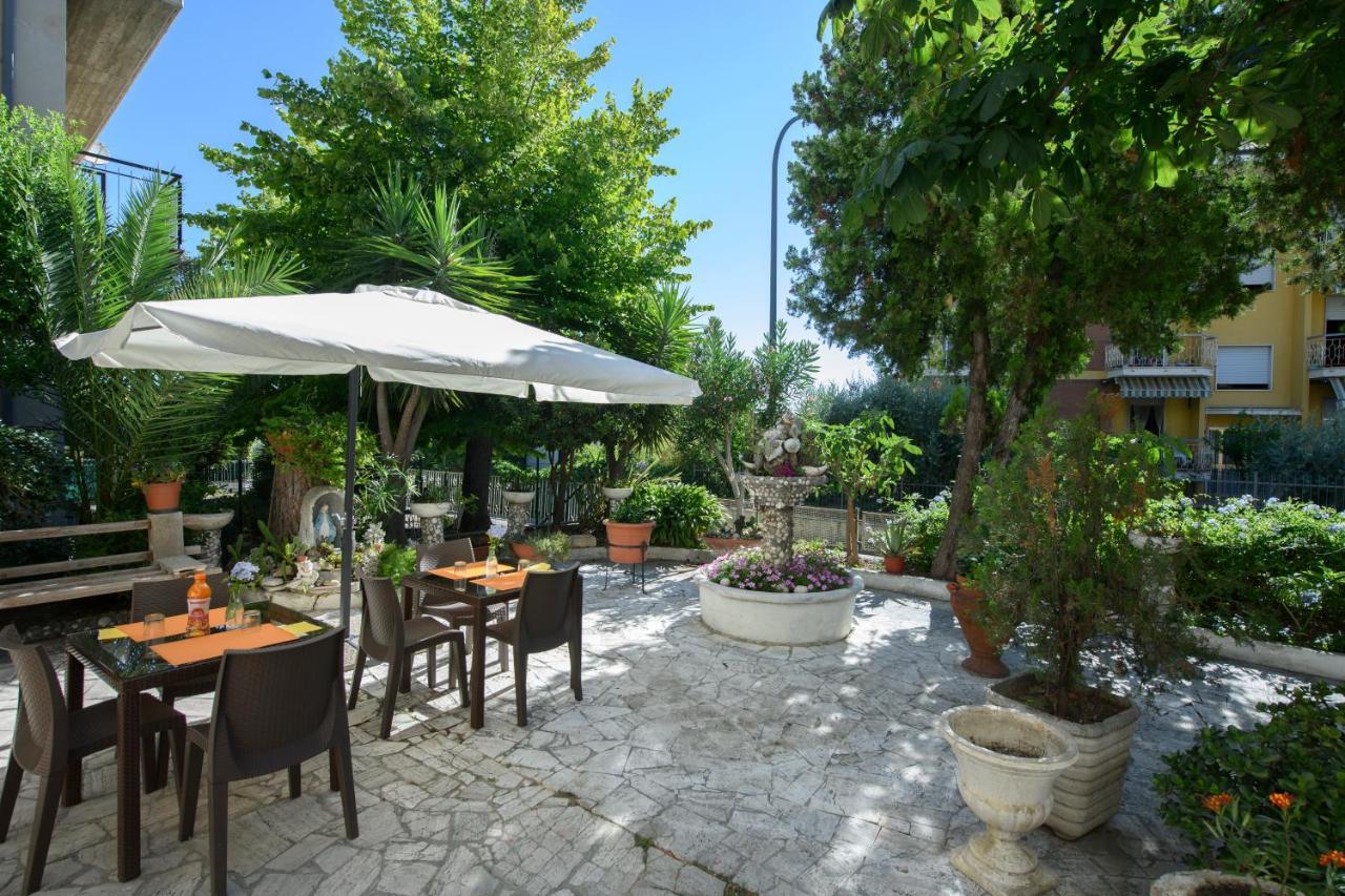 La Fontanella Bed & Breakfast *