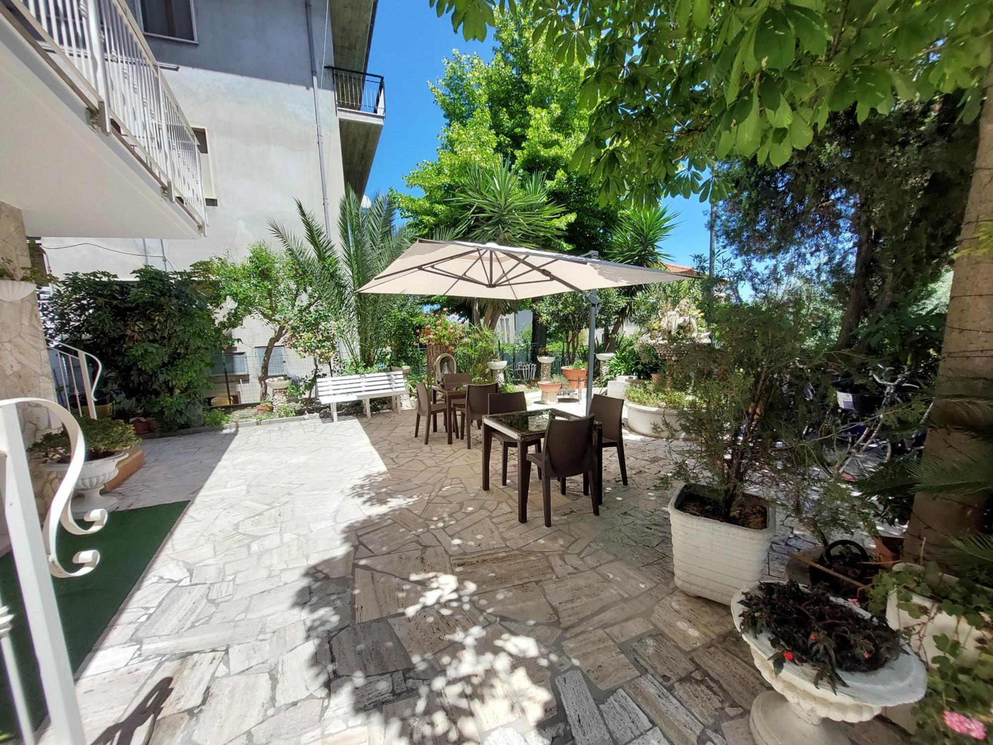 La Fontanella Bed & Breakfast *